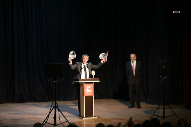 Türkiye ya ya otoriterliği seçecek ya demokrasiye dönecek