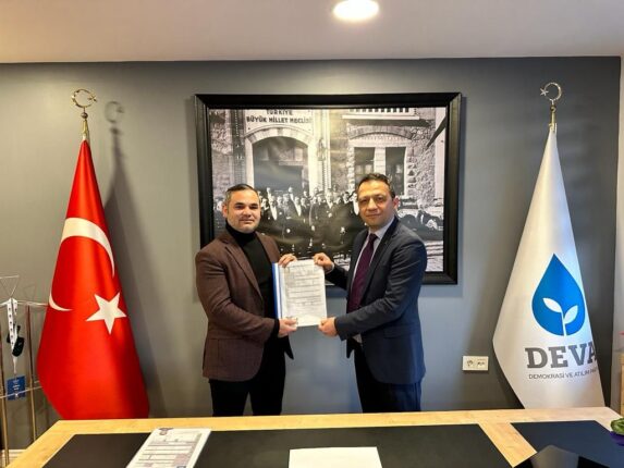 Yunus Katı; Kocaeli DEVA Partisi’nden milletvekilliği aday adayı oldu!