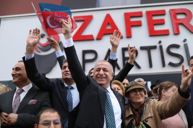 ÜMİT ÖZDAĞ MİLLET İTTİFAKI SEÇMENİNDEN GELEN İSTEĞE CEVAP VERDİ