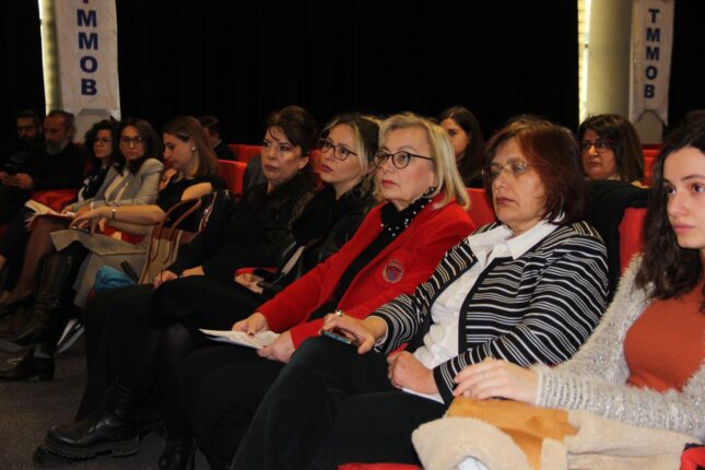 Yaşadığımız deprem afetinin 31. günündeyiz. Yaralarımız, acılarımız çok taze