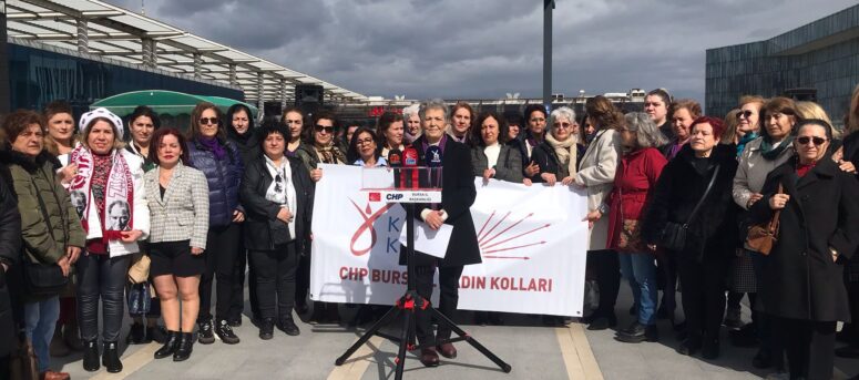 CHP’Lİ KADINLAR MEYDANLARDAYDI
