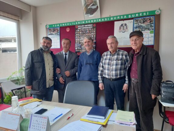 DSP Bursa Örgütü’nden Tüm Emeklilerin Sendikasına Ziyaret; “Emekliler Açlık Sınırı ile Hayatta Kalmaya Çalışıyor!”