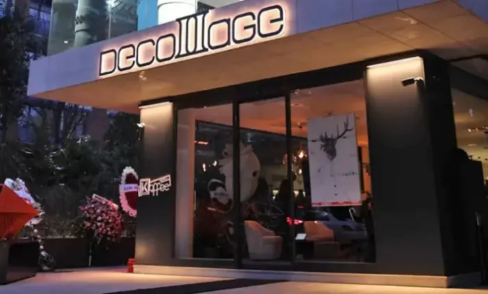 Decollage Art Space Mart Etkinlikleri