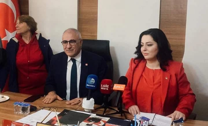 GAZETECİ YAZAR ÖZGE DEMİR CHP’den VEKİL ADAYI OLARAK SİYASETTE! “9118 kadın cinayeti ben yaşarken oldu, bu vahşeti durduracağım!”