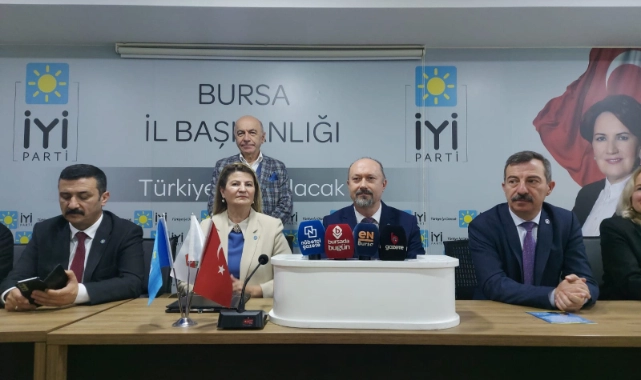 Bir yanım enkaz altında ölü, bir yanım selde kayıp