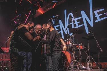 ANTAKYALI GRUP MENGENE ve  AYLİN ASLIM, BATU AKDENİZ, CAHİT BERKAY,  EMRAH KARACA, DANİSKA, DOĞAN DURU, HARUN TEKİN, KAMUFLE, NİYAZİ KOYUNCU, OZBİ, YÜKSEK SADAKAT  DEPREMZEDELER İÇİN  ŞARKILARINI TEK DUYGUYLA  HEP BİR AĞIZDAN SÖYLEDİLER!