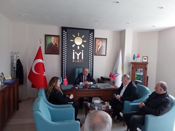 İYİ Parti Bursa’da CEO Milletvekili Adayı!