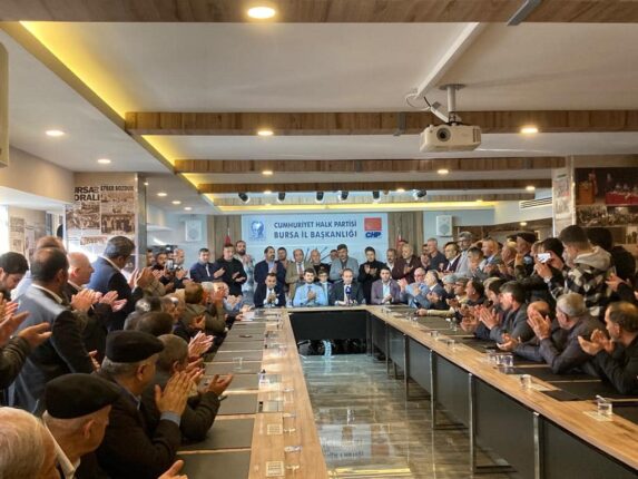 CHP’li Mutlu; Ülkenin Aksını Kaydırdılar, Ar Damar Diye Bir Olgu Kalmadı!