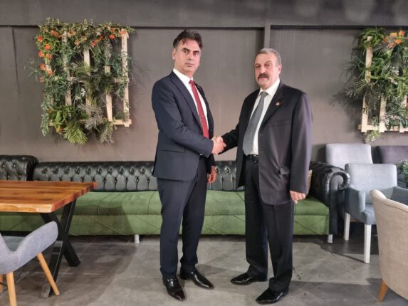 Efsane Siyasete Geri Döndü! “Vatandaşımızın Hakkını Kuruşuna Kadar Koruyacağız!”