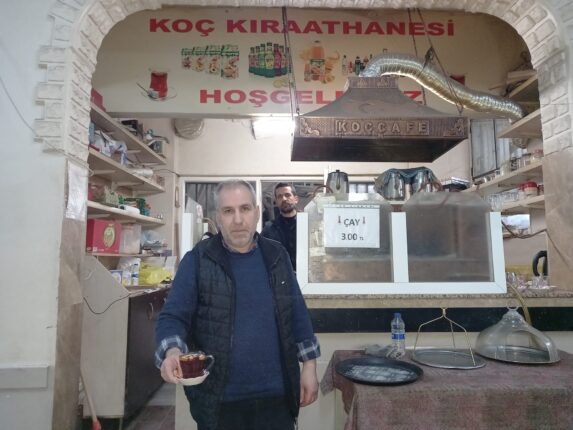 Her Derdin Şifası; ZAZA KOKTEY!