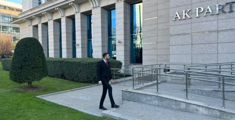 GENÇ İŞ İNSANI MURAT YALÇIN TBMM YOLUNDA