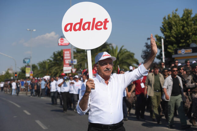 SOL DUYU YOK OLDU,  SAĞDUYU HÂKİM OLSUN…