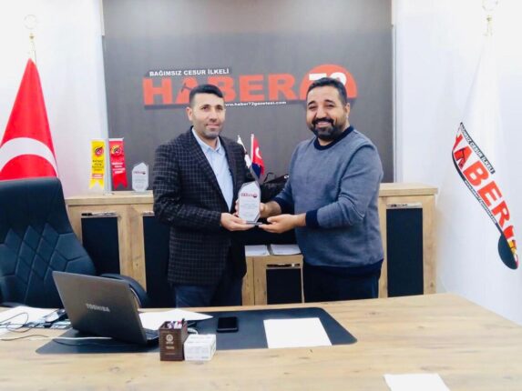 BHA Medya grubu BAŞARI ARŞİVİNE BİR PLAKET DAHA EKLEDİ