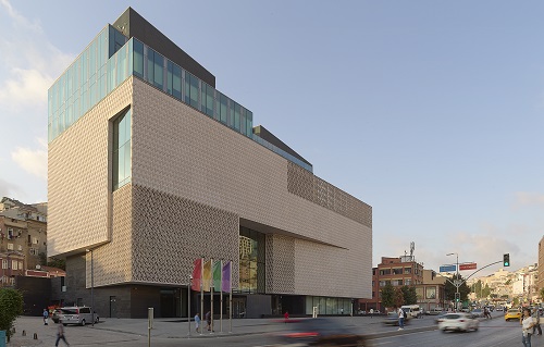 CENGİZ ÇEKİL’İN “BUGÜN DE YAŞIYORUM”, EVA KOŤÁTKOVÁ’NIN “BİR BALIKMIŞIM BACAKLARI OLAN” ve ELINA BROTHERUS’UN “LARGE DE VUE” SERGİLERİ ARTER’DE AÇILDI!