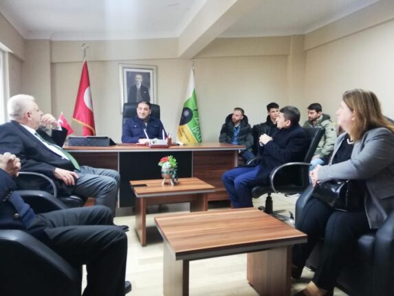 İYİ GEMLİK TAM KADRO SAHADA