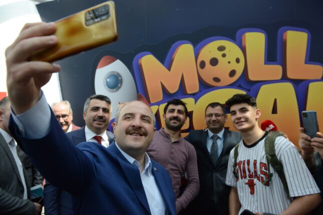 ÇOCUKLARA ÇİFTE BAYRAM HEDİYESİ  -MOLLA YEGAN ÇOCUK ÜNİVERSİTESİ AÇILDI