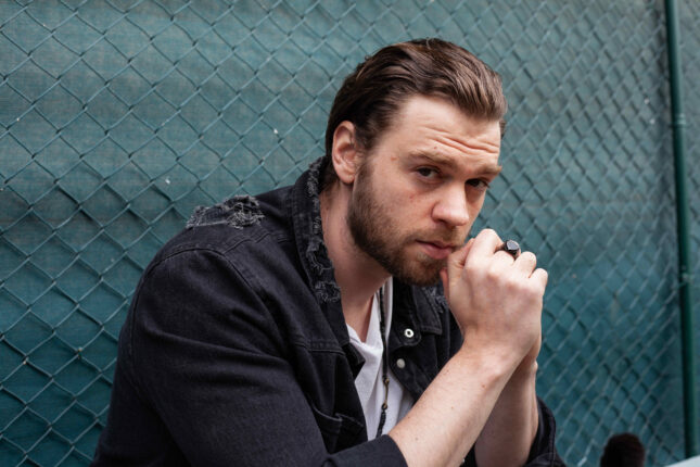 Louis Stotesbery’i ‘Okyanuslarda’