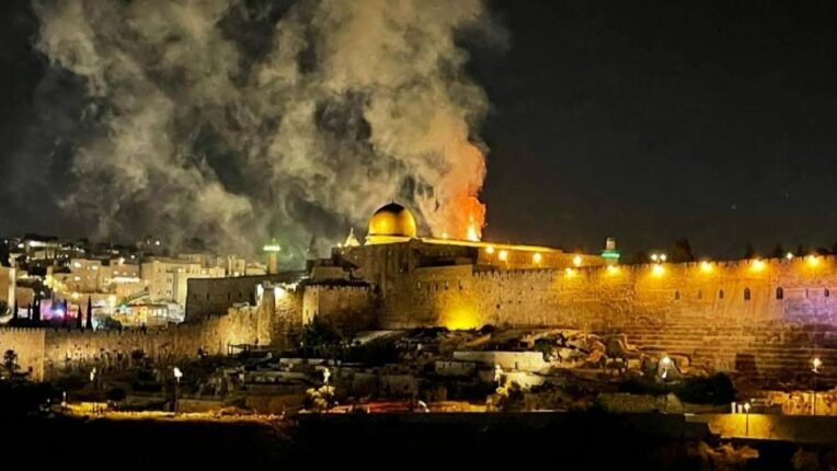 Gazze hüzünlüdür, Batı Şeria gariptir, Filistin iki ateş arasındadır!