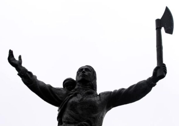 KUVA-YI MİLLİYE AİLESİNE NENE HATUN GELİYOR