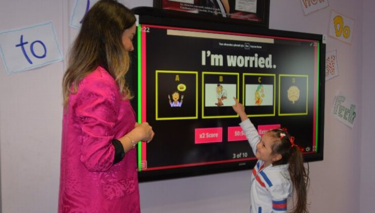 5 yaşında İngilizce sunum yaptılar