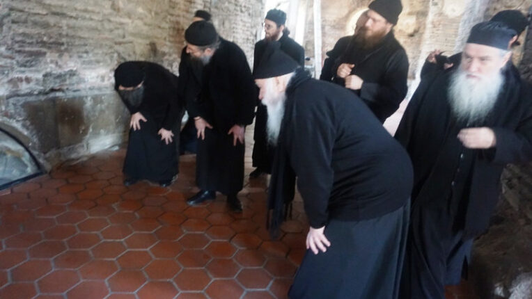 PAPAZLAR’I İZNİK’TE GÖRMEZ OLDUK