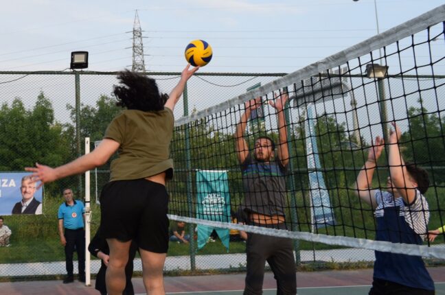 19 MAYIS GENÇLİK KUPASI’NDA KAZANANLAR ÖDÜLLENDİRİLDİ