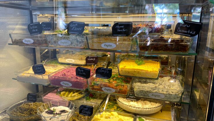 Meze’yi Zeytin’e Kattık! Yeni Damak Tatları Bu Mekanda!