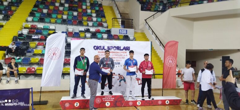 Güreşte Yıldırım MTAL Başarısı