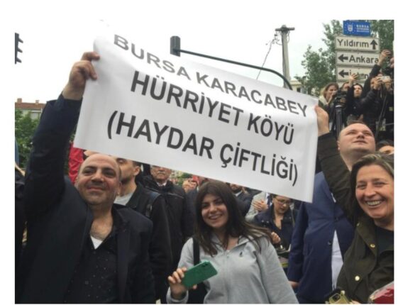 Hürriyetliler; BÜYÜKŞEHİR YASASI DERHAL KALDIRILMALI!
