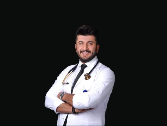 MERT GENÇOĞLU, YEŞİLÇAM VE TÜRK SİNEMASININ  SANATÇILARINA EL ATTI…