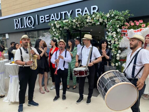 Elif Organizasyon Elif Altınören’nin yaptığı muhteşem açılışla  Bursa’ya kapılarını açtı