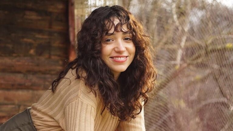 ZEYNEP BASTIK’TAN BOĞAZ’DA MUHTEŞEM BİR GECE  ‘ELİM AYAĞIM TİTRİYOR’