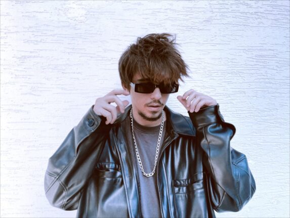 ATABERK KURNAZ BULUTLAR ÜSTÜNDE!  BULUTLAR ÜSTÜNDE HUZURLU BİR YER!