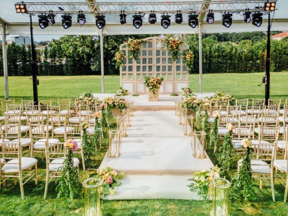 Bahçe davetlerinde her ayrıntı bir armoni oluşturmalı