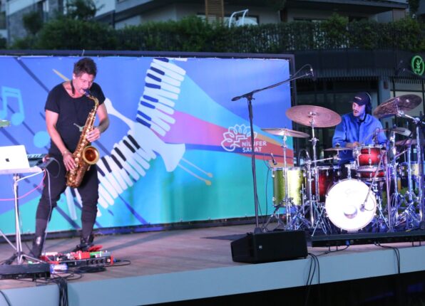 MÜZİĞİN RUHUNU SALLAYAN RİTİMLER METEOR BALAT’TA YANKILANDI