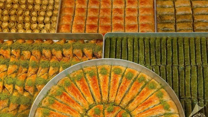 Türkler ve Yunanlar arasındaki tartışma yeniden alevlendi: Baklava kime ait?