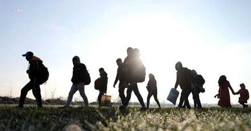 MİLYONLARCA EĞİTİMSİZ GENÇ AFGAN ERKEĞİNİN HEDEFİNDE TÜRKİYE VAR