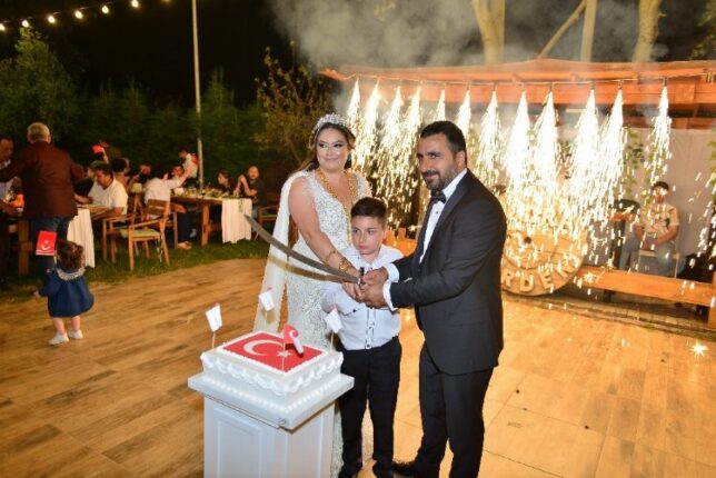 Erdoğan Efe onuruna görkemli gece