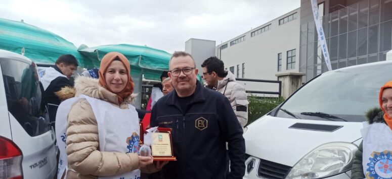 DSP BURSA; Caminin Minaresinden Yapılan Anonsa Rağmen Çalışacak İşçi Bulamıyoruz!