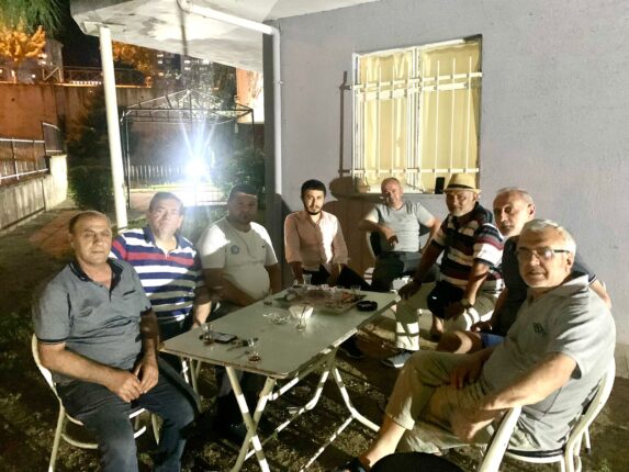 Muhtar Mahalle Sakinleriyle Yaz Sohbetleri Başlattı!