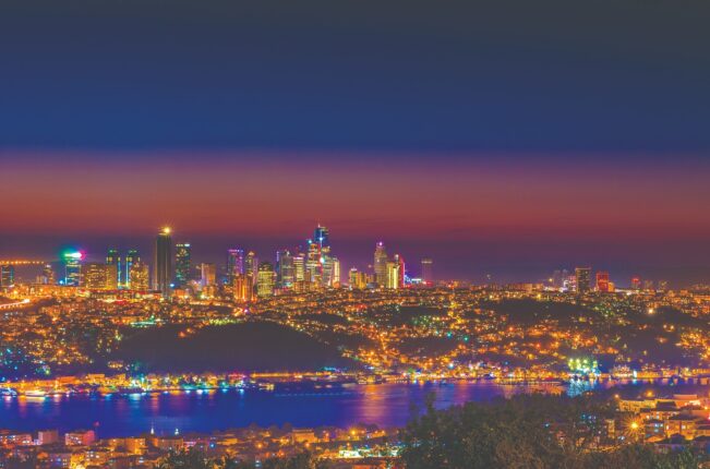 İSTANBUL AVRUPA YAKASI’NDA 9 günlük bayram tatilinde elektrik tüketimi yüzde 30 geriledi