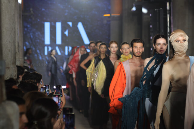 IFA PARIS İSTANBUL KAMPÜSÜ MEZUNİYET DEFİLESİ  TASARIMLARIYLA GÖZ KAMAŞTIRDI