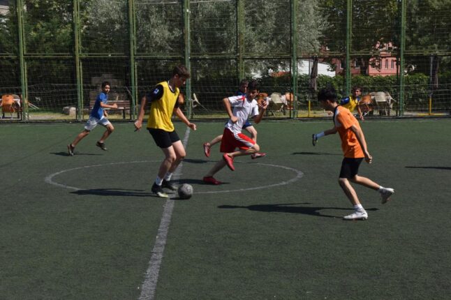 YILDIRIM’DA KUR’AN KURSU ÖĞRENCİLERİ ARASI FUTBOL TURNUVASI BAŞLADI