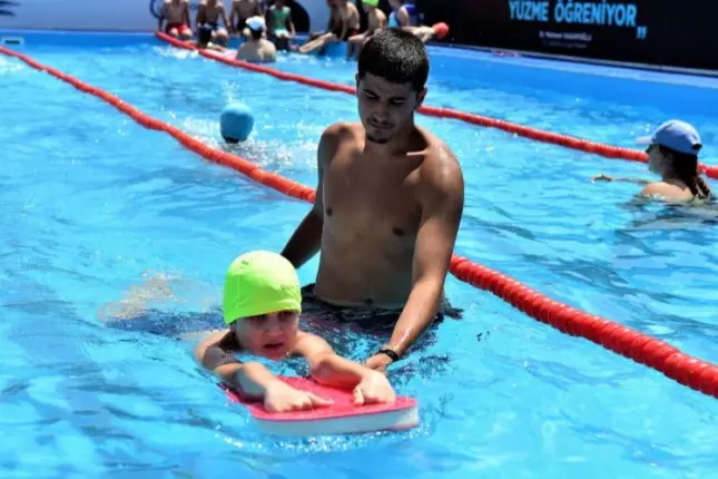 GÜRSU’DA YÜZME BİLMEYEN ÇOCUK KALMAYACAK