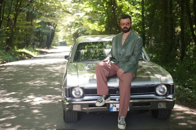 Kadir Deniz’in “Sözüm Ona” İsimli Yeni Şarkısı Yayında