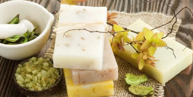 Doğal Kastil Sabunlar Cildi Tahriş Etmeden Temizliyor!