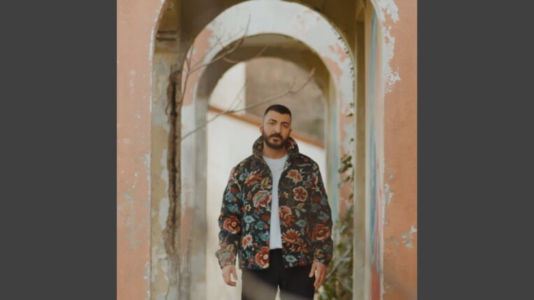 EMRE ÖZTÜRK’TEN ‘BAŞKA YOL’