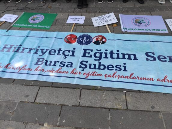 Türkiye Cumhuriyetinin 100. Yılında kamu vicdanını rahatlatmadığı gibi alım gücünü de geliştirmemiştir.