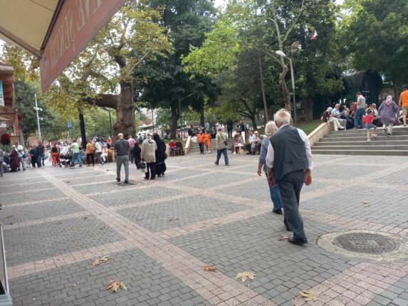 Avludaki Çakma Bank ve Taciz Olayında Daire Başkanı “Kızağamı” Çekiliyor!