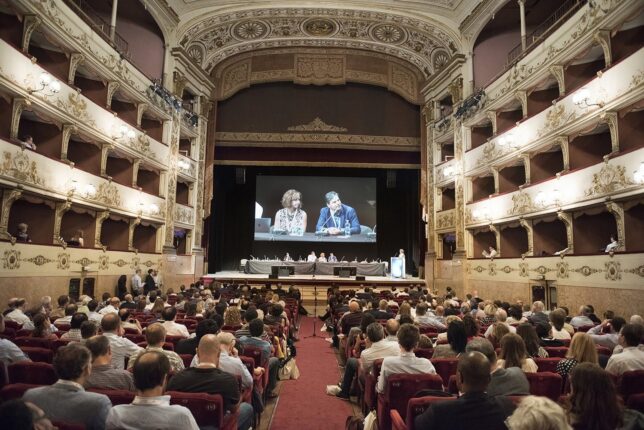 53 ÜLKEDEN 300’Ü AŞKIN DOKTOR TECRÜBELERİNİ PAYLAŞACAK!  DÜNYANIN GÖZLERİ TÜRKİYE’DE BULUŞUYOR
